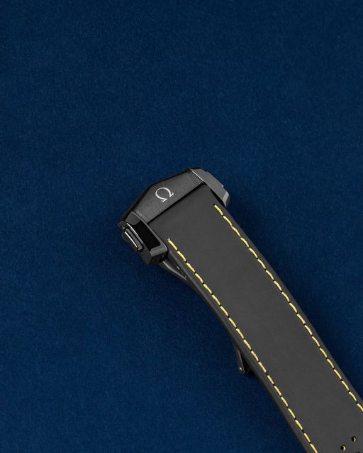 Omega Speedmaster Dark Side of the Moon 310.92.44.50.01.001 Image 3